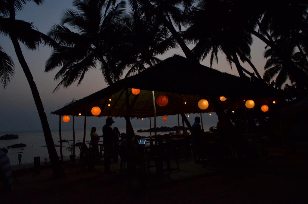 Cola Beach Sunset Bay Hotel Exterior photo